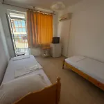 Anastra Affittacamere 3*